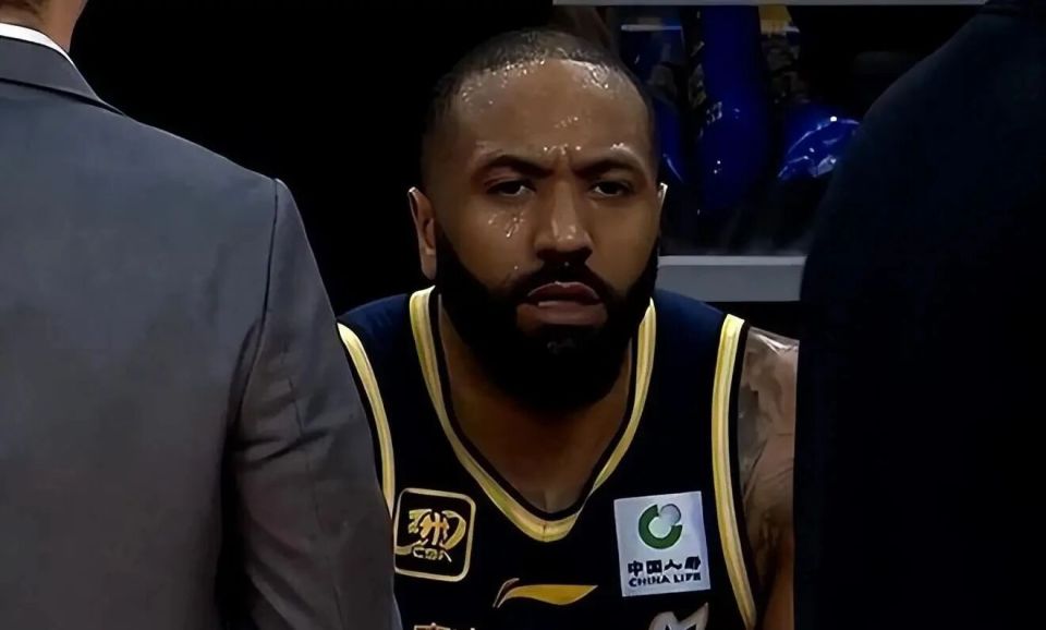 签约与前者, 日的吉伦沃