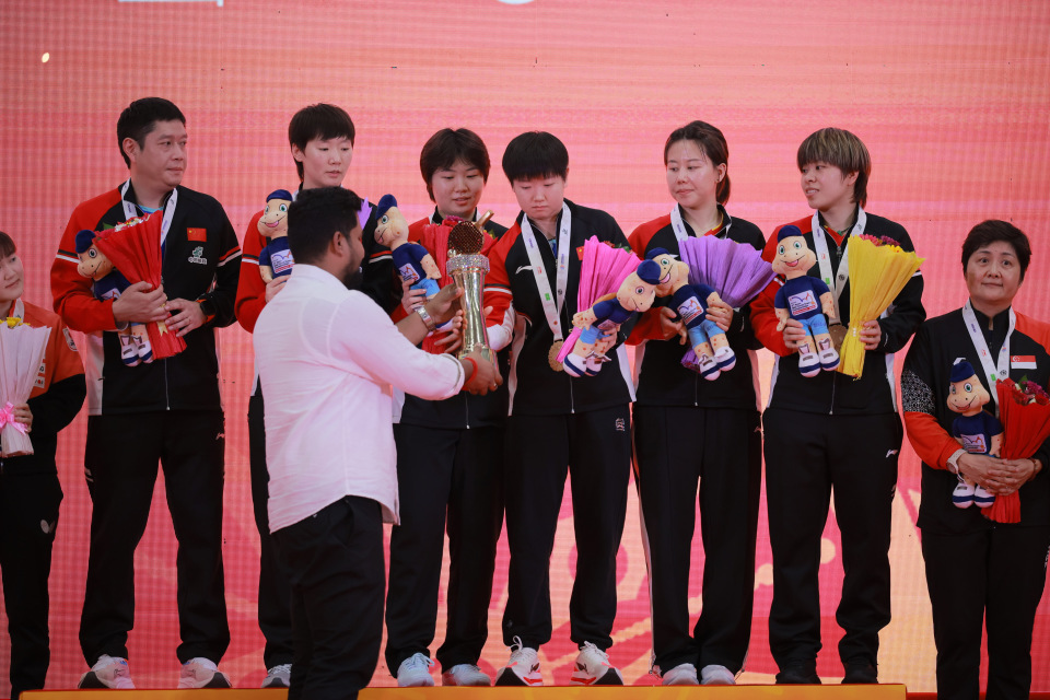 她顶住了压, Rf 她顶住了压, Rf