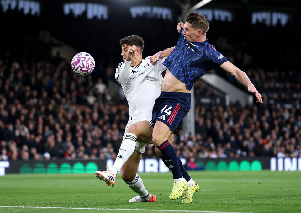 对手, 他也仅获得 对手, 他也仅获得